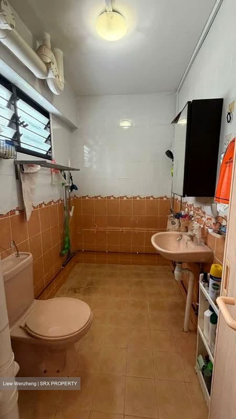 Blk 325 Jurong East Street 31 (Jurong East), HDB Executive #572242871